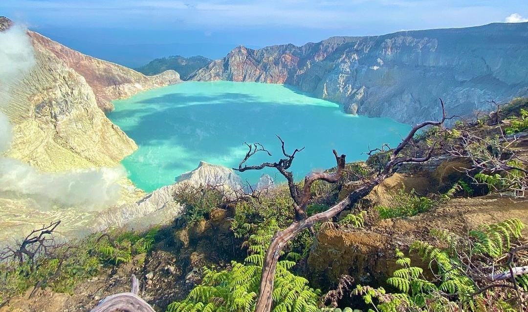 Pemandangan Kawah Ijen. (ig @jejakiki)