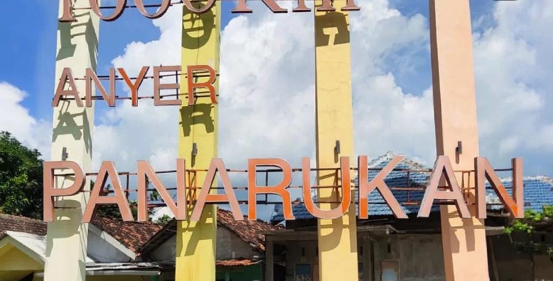 Monumen Anyer - Panarukan di Situbondo. (Khoirul Rizal/RadarSitubondo.id)