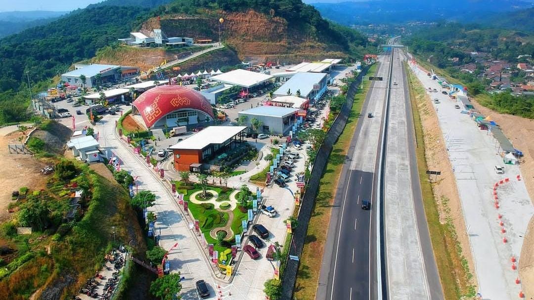 Rest Area Tol Semarang &ndash; Solo. (ig @vegaviditama)