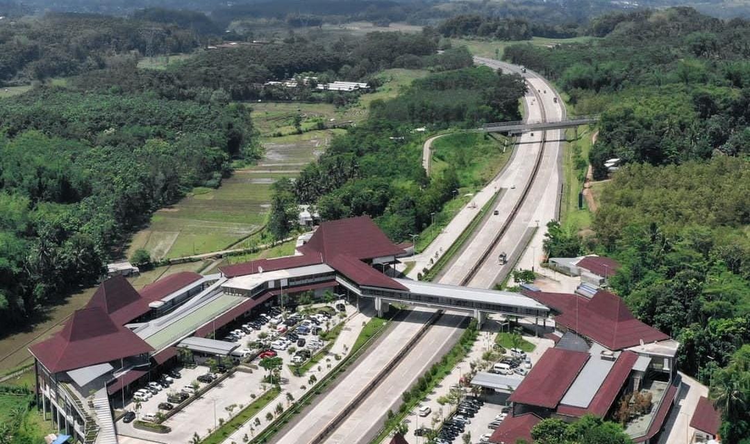 Ilustrasi tol trans Jawa. (ig @andrearrasuli)