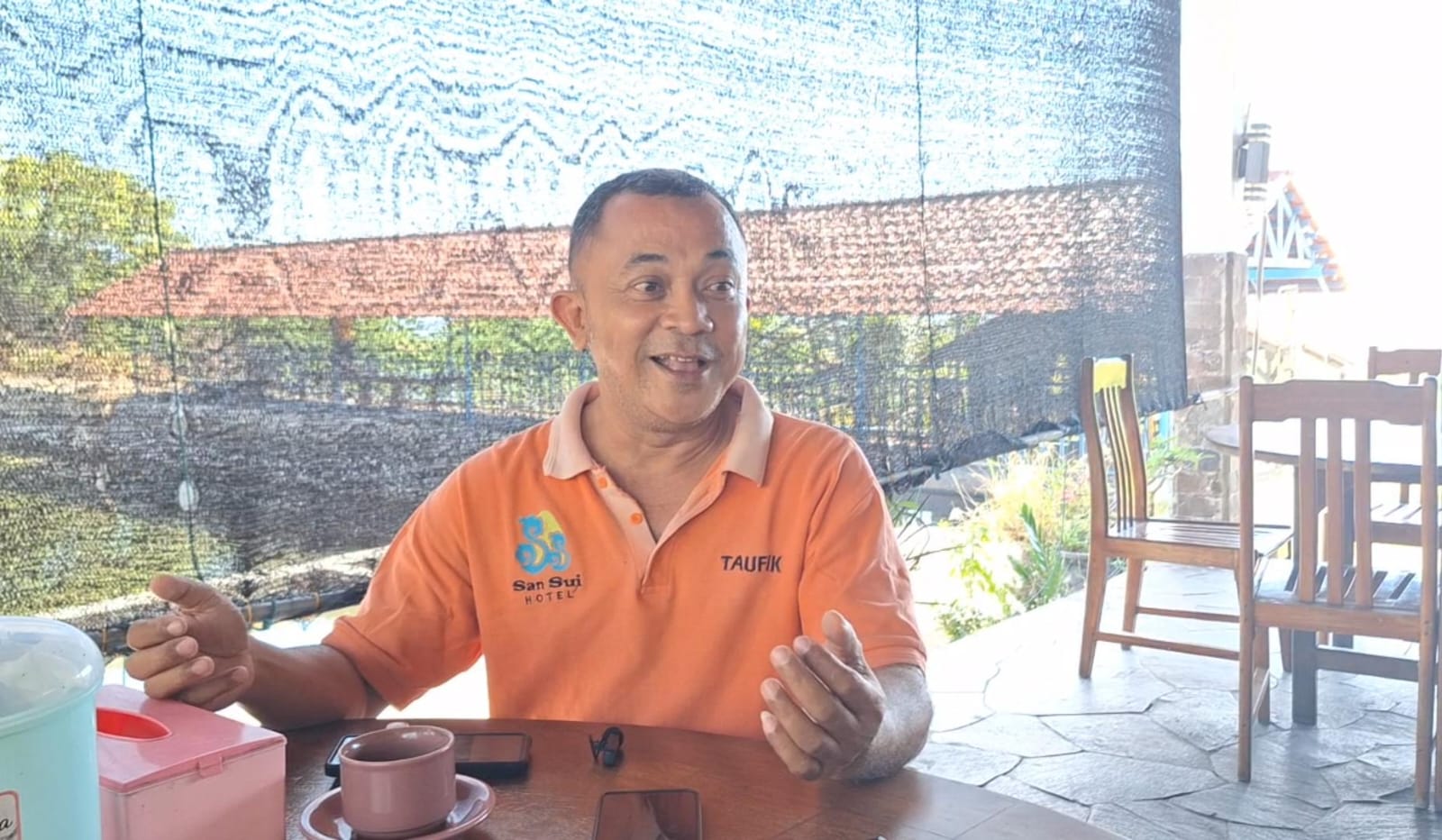 Manager Hotel SanSui, Taufikurrahman.