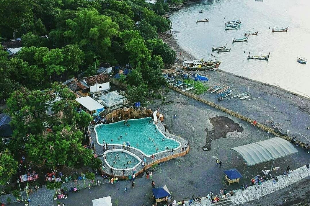 Grand Pathek dari atas ketinggian.