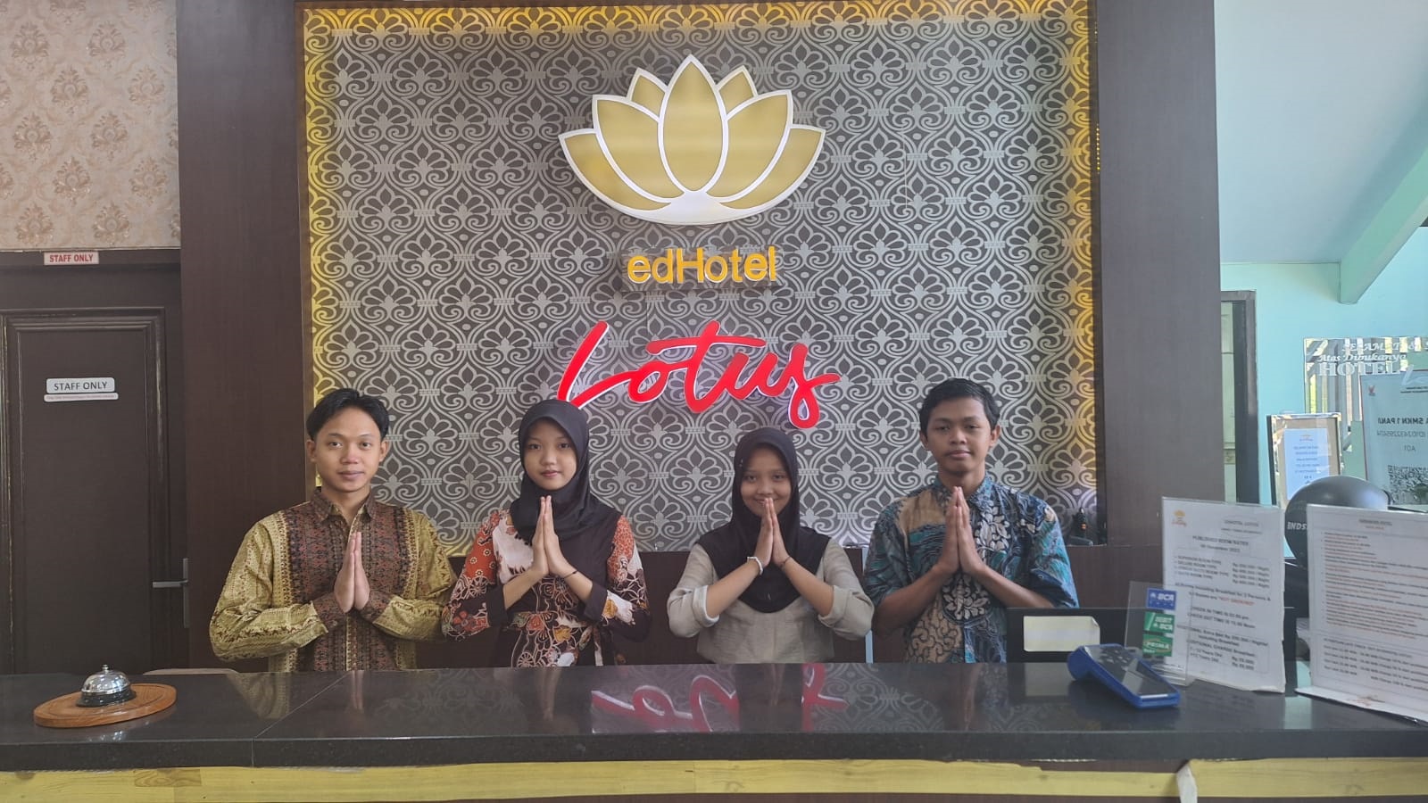 Hotel di linkungan SMKN 1 Panji jadi sarana praktek bagi siswa.
