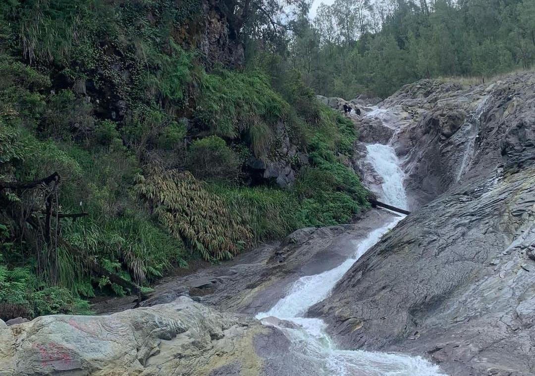 Air Terjun Kalipait Bondowoso.