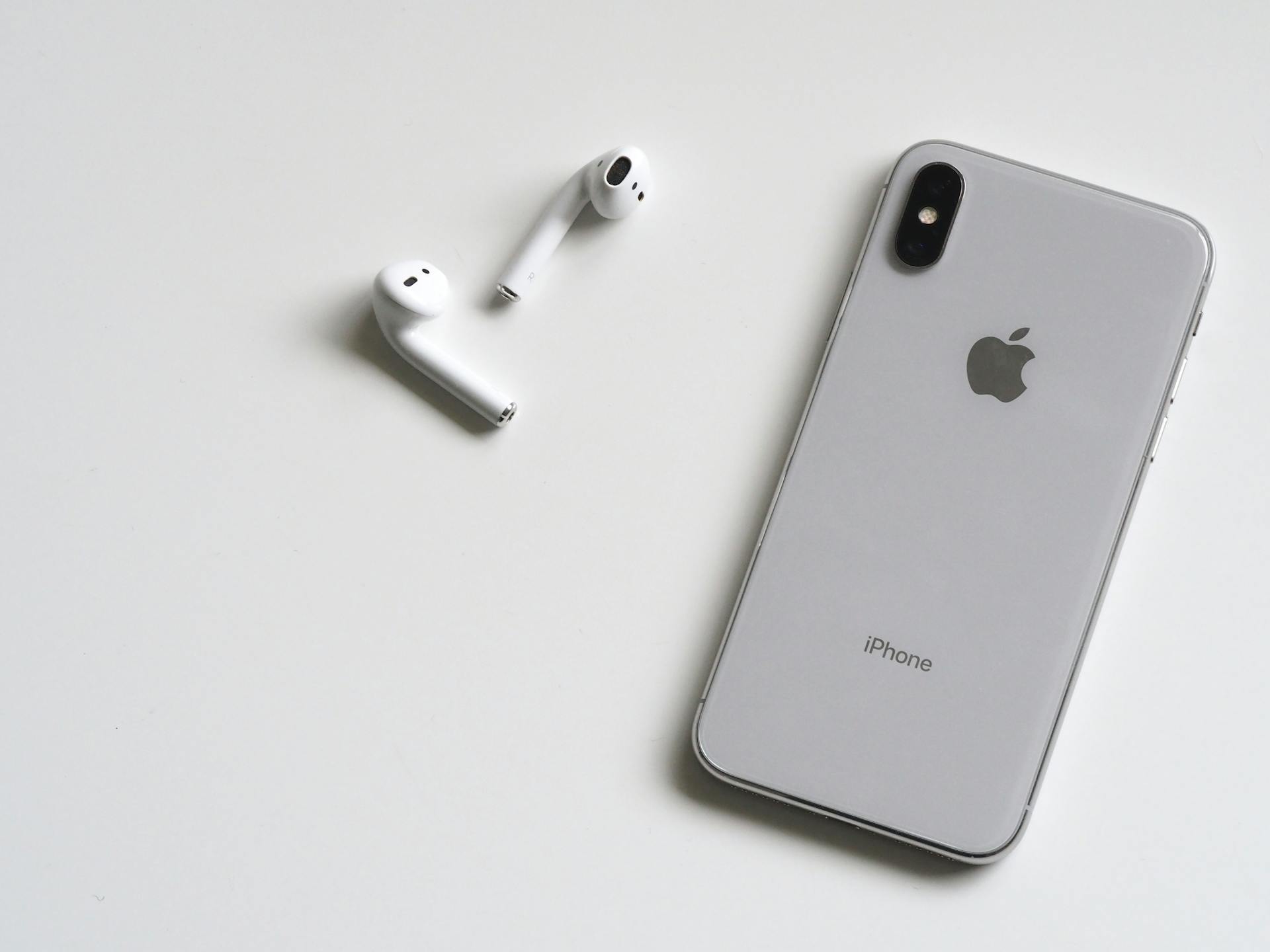 Ilustrasi produk gawai Apple.