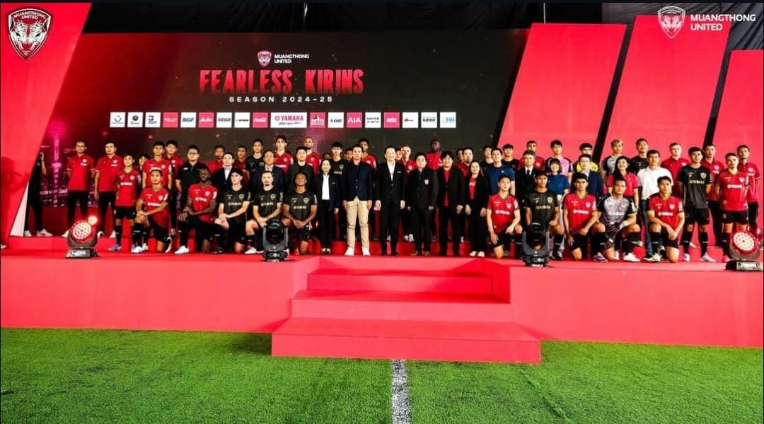 Sesi pengenalan pemain Muangthong United.