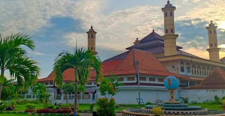 Komplek wisata religi Ponpes Sukorejo. (IKSASS/ Aluf Wahid)