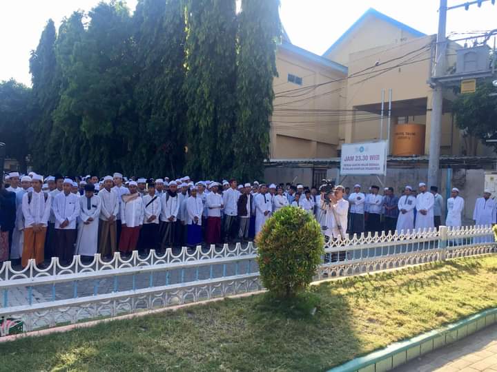 Santri Ponpes Sukorejo. (FB resmi Pesantren Sukorejo)