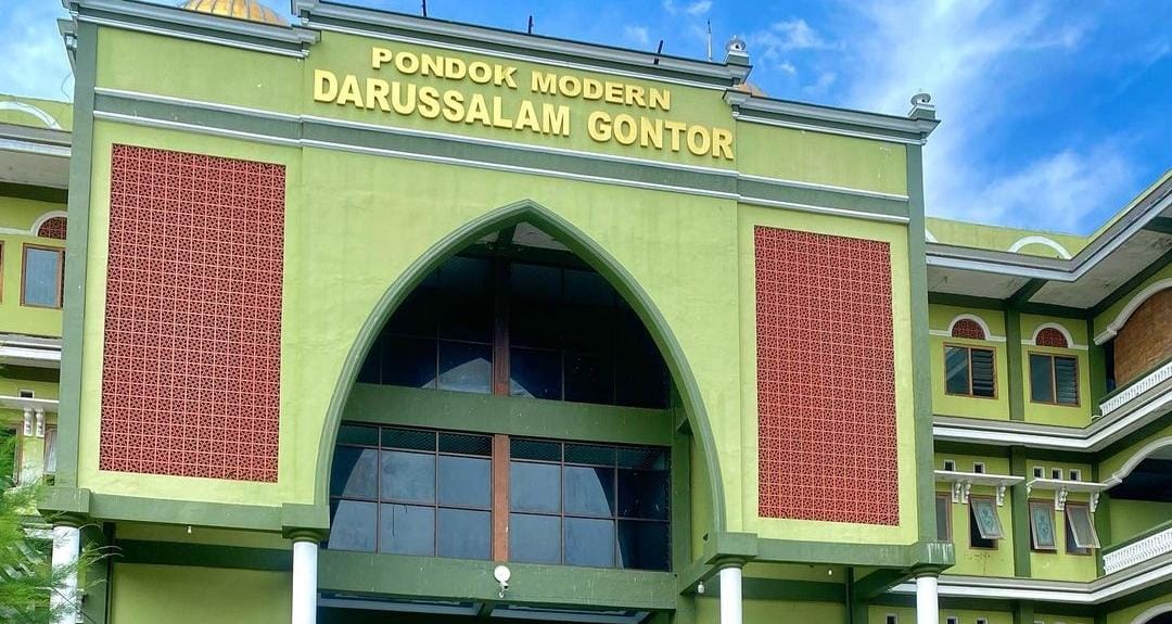 Pondok Gontor Ponorogo. (Khoirul Rizal/RadarSitubondo.id)