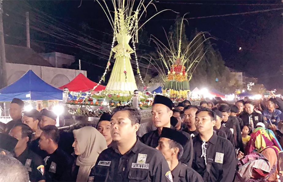 Foto ilustrasi tradisi Rebo Wekasan di Desa Suci, Kecamatan Manyar, Gresik. (Ludry Prayoga/Jawa Pos)