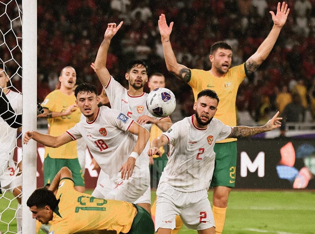 Perjuangan Timnas Indonesia di laga kontra Australia. (ig @timnasindonesia)
