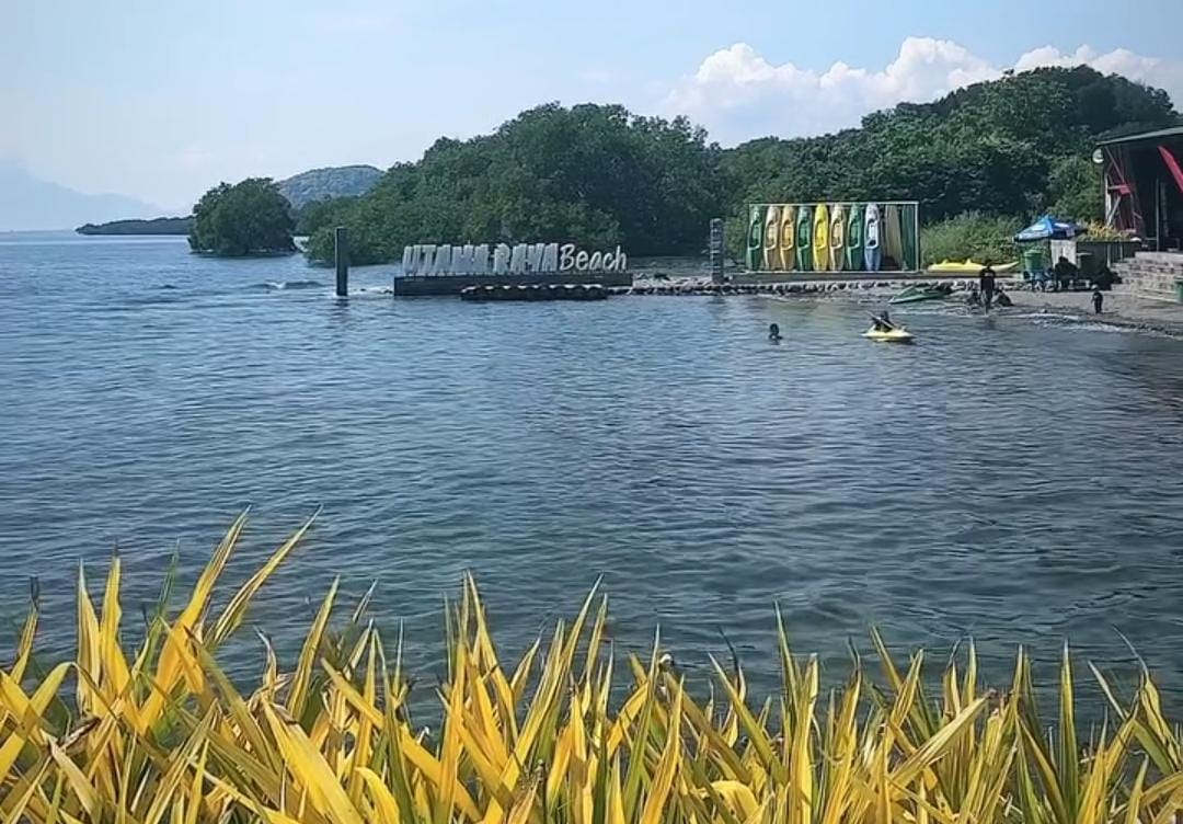 Pantai Utama Raya. (ig resmi @utamaraya_official)