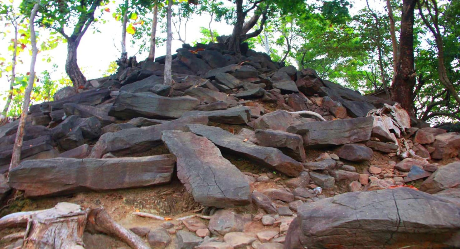 Batu Megalitik di Wisata Desa Patemon. (doc situbondokab.go.id)