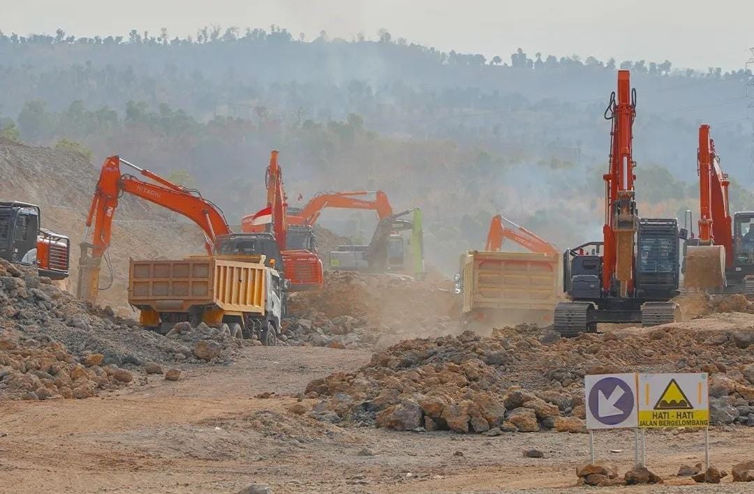 Proyek Tol Probowangi. (ig @wikaprobowangi_3)