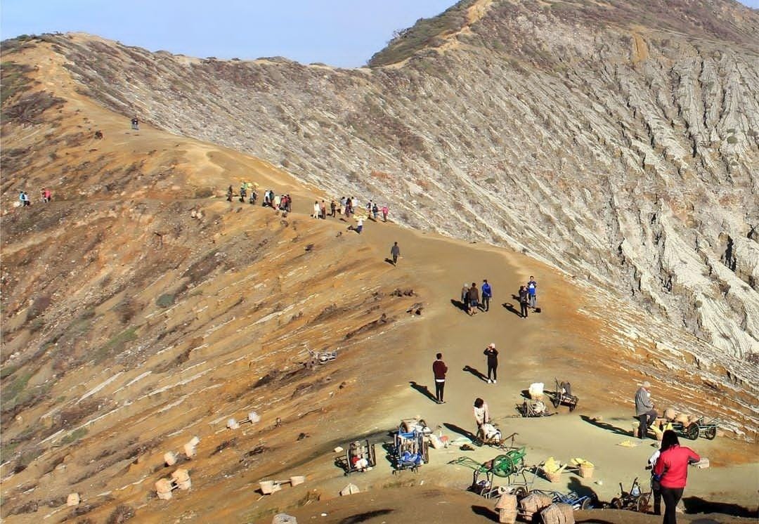 Kawah Ijen. (ig resmi @twa_kawahijen)