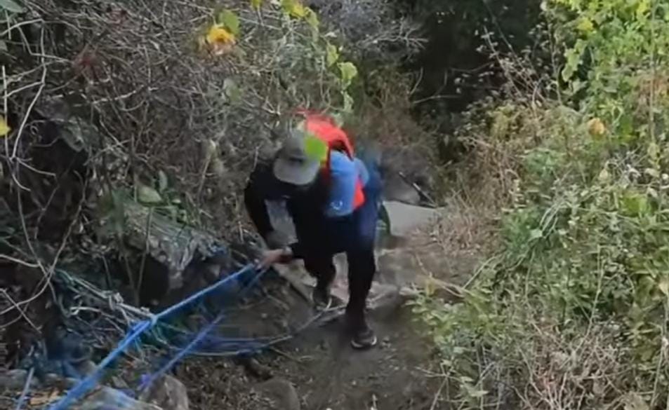 Jalur Pendakian Gunung Ringgit. (Khoirul Rizal/RadarSitubondo.id)