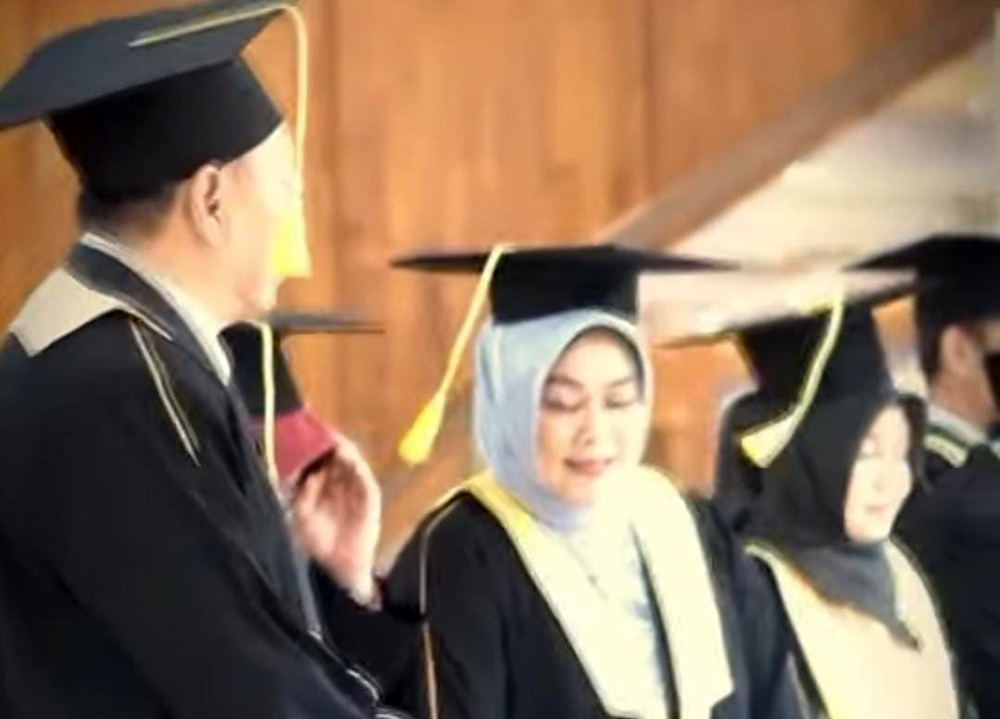 Pengukuhan Guru Besar. (ig @universitasibrahimy)