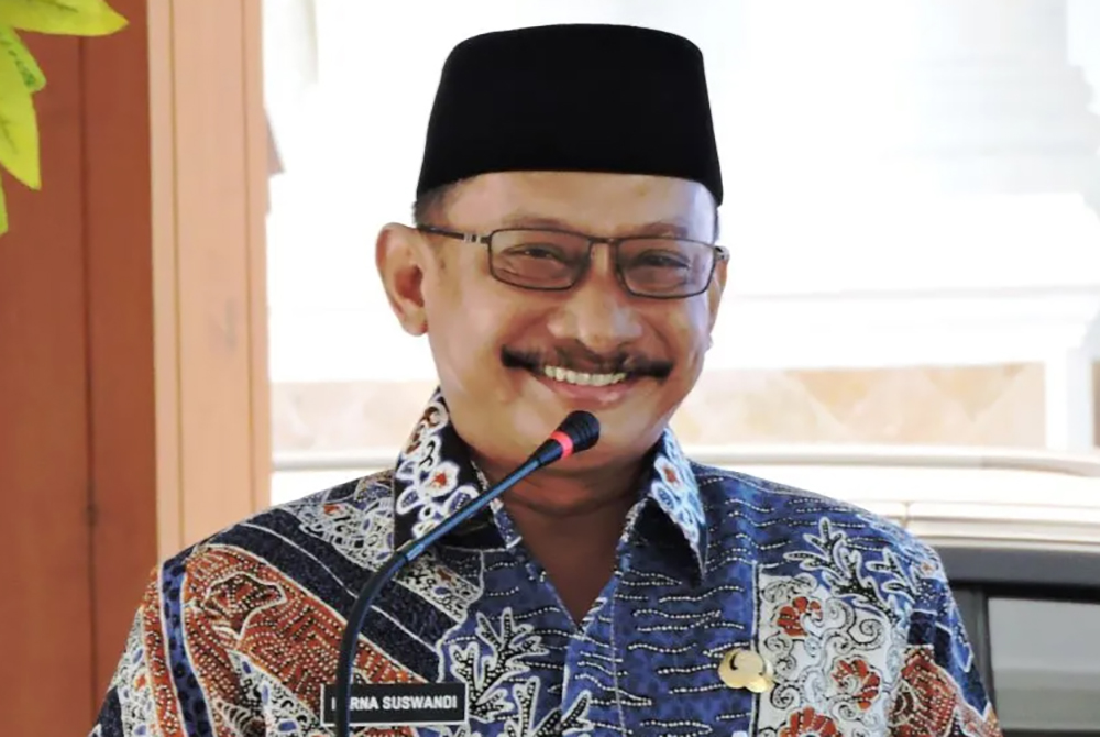 Bupati Situbondo Karna Suswandi.
