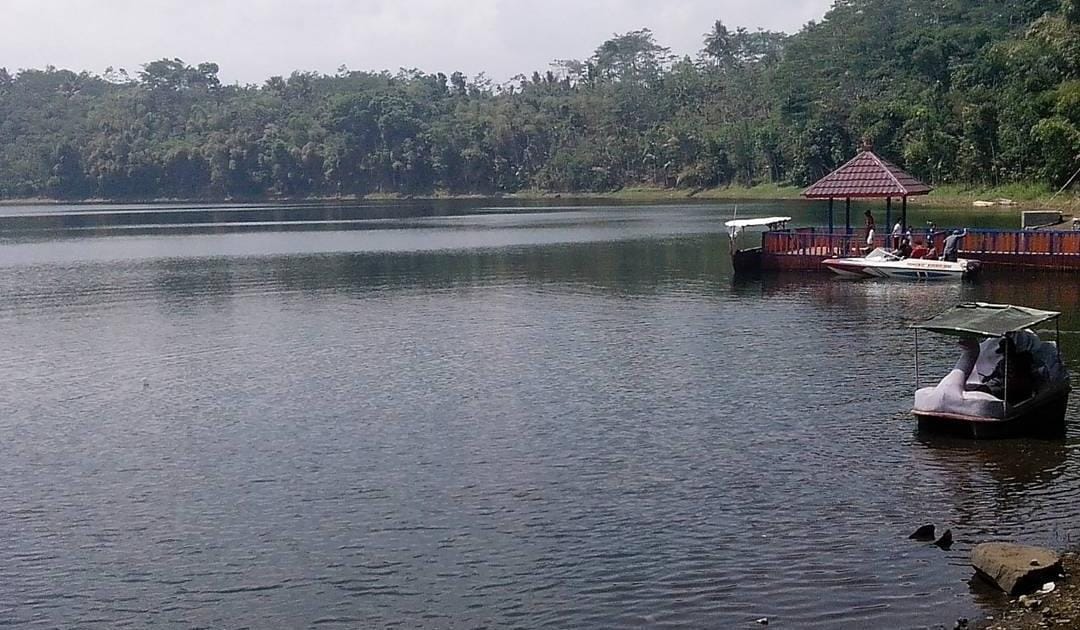 Ranu Segaran di Probolinggo. (Khoirul Rizal/RadarSitubondo.id)