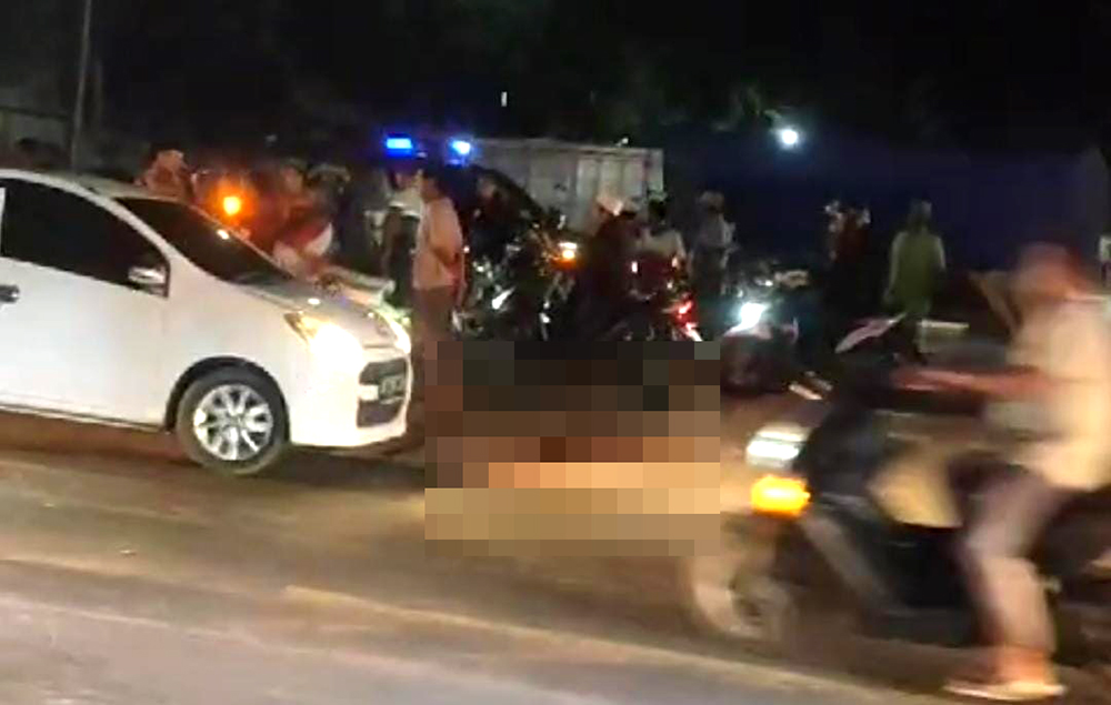 Lokasi kecelakaan lalu lintas di Lamongan Situbondo yang menyebabkan korban meninggal dunia, Sabtu malam (30/11).