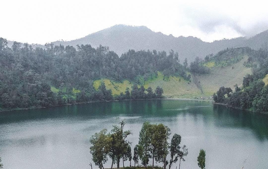 Foto: View Ranu Kumbolo/ doc Khoirul Rizal