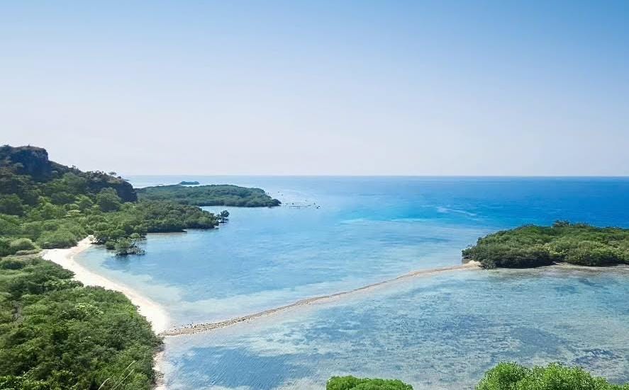 Foto: Salah satu pantai indah di TN Baluran/doc Khoirul Rizal