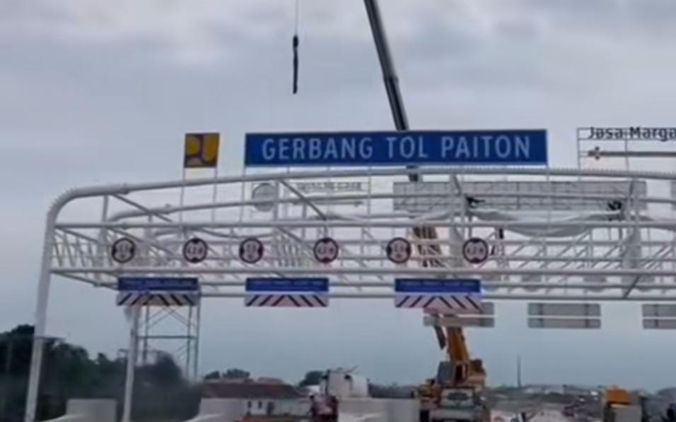 Foto: Gerbang tol Paiton/ doc Khoirul Rizal
