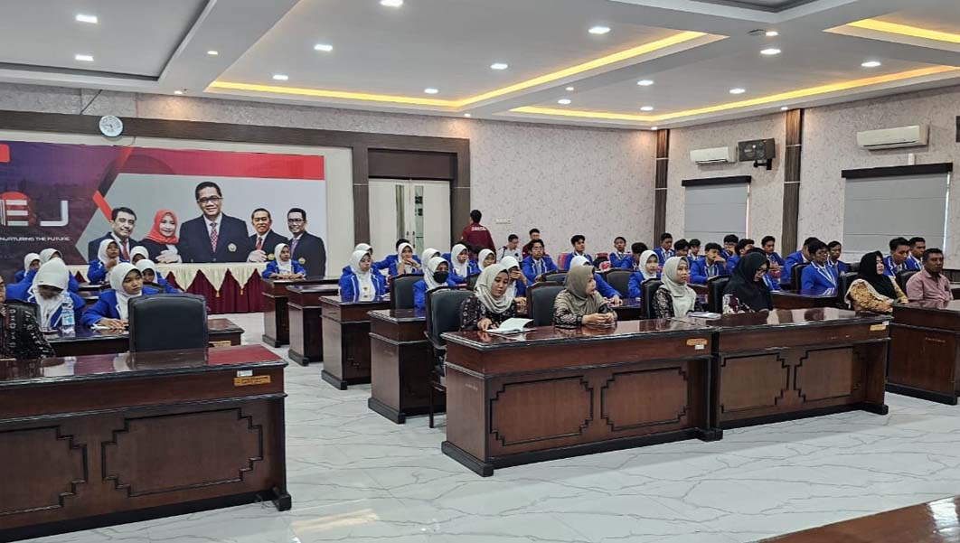 Siswa SMAN 1 Asembagus dalam sebuah acara.
