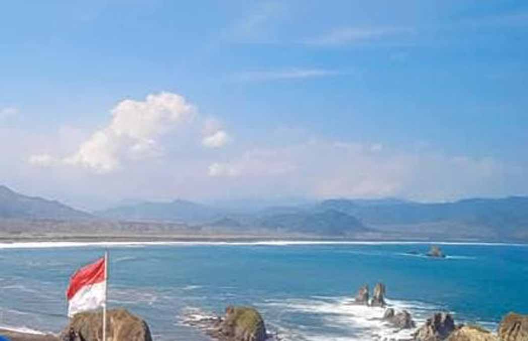 Foto: Pantai di Jember/ doc Khoirul Rizal