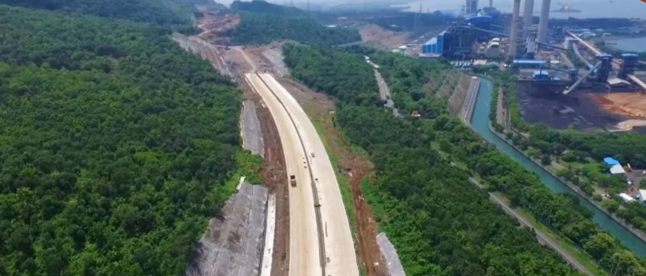 Tol Probowangi yang sedang dibangun/ doc Khoirul Rizal