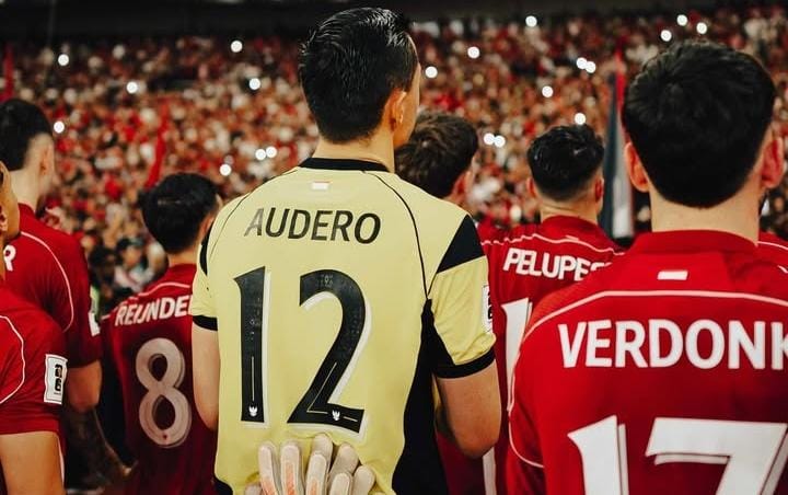 Emil Audero bersama pemain timnas menyapa suporter/ ig @emil_audero