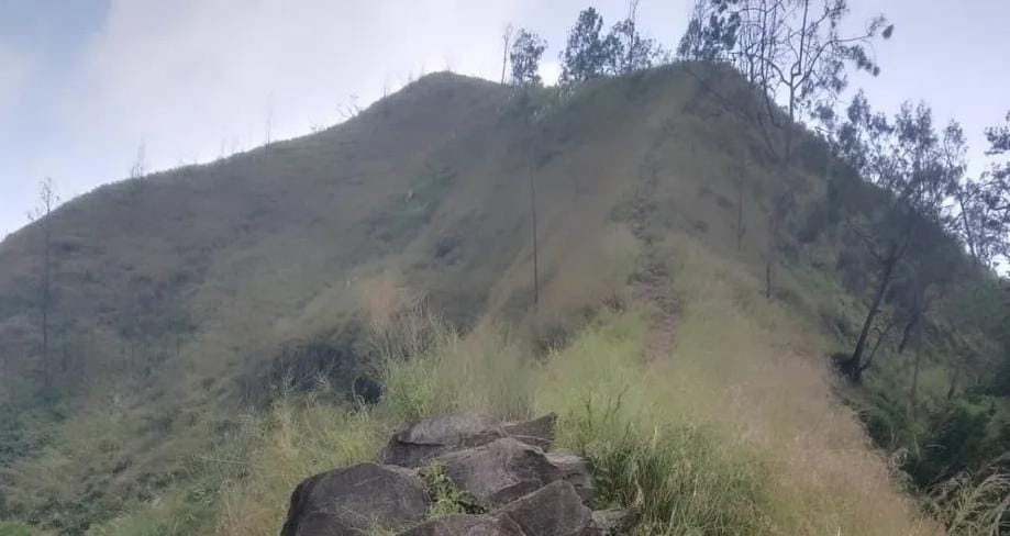 Gunung Saeng Bondowoso/ doc Khoirul Rizal