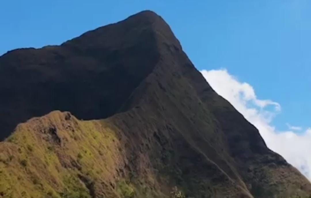 View Gunung Piramid/ ig @gunungpiramidbondowoso