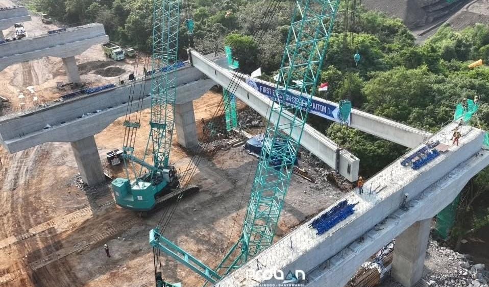 Pembangunan konstruksi tol Probowangi/ ig @pp_probowangi3