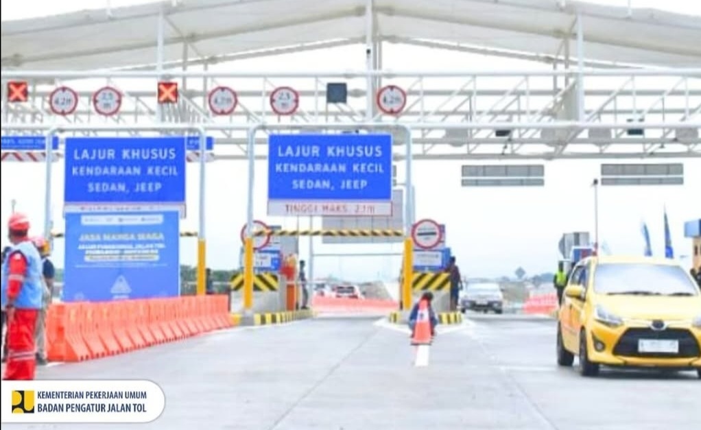 Gerbang tol Probowangi/ ig @official.jpb