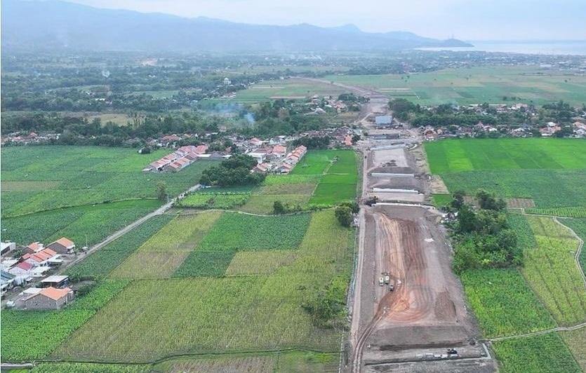 View jalan tol Probowangi/ ig @pupr_bpjt