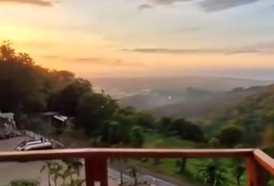 Wisata Arak-arak