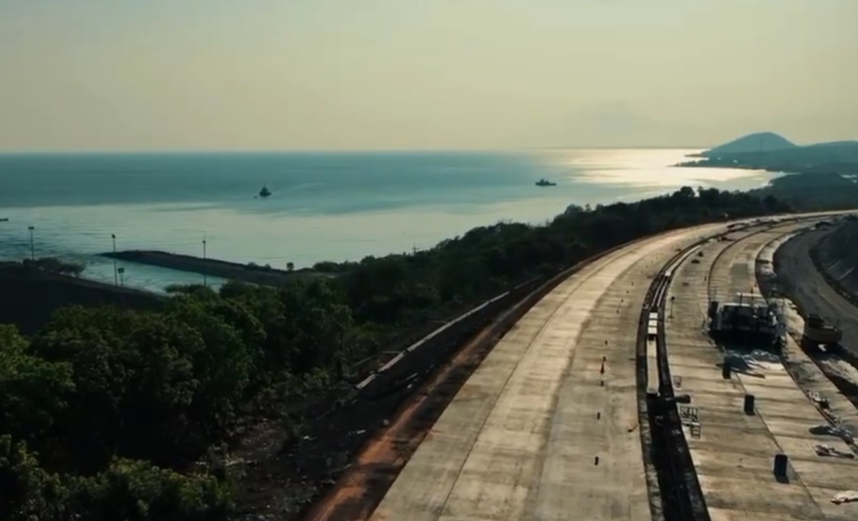 Megahnya tol Probowangi