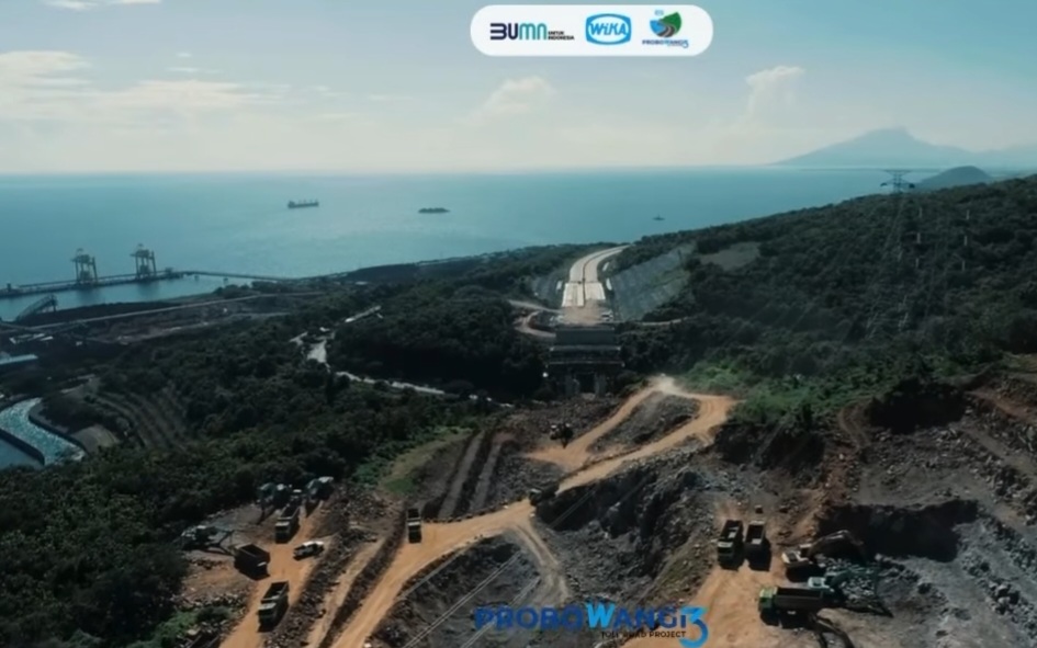 View proyek jalan tol Probowangi/ ig @wika_probowangi3