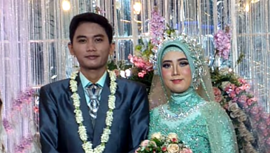 Penulis spesialis konten Jalan Tol Probowangi, M Khoirul Rizal menikah dengan Rizky Kholiyatin di Situbondo 15 Juni 2025.