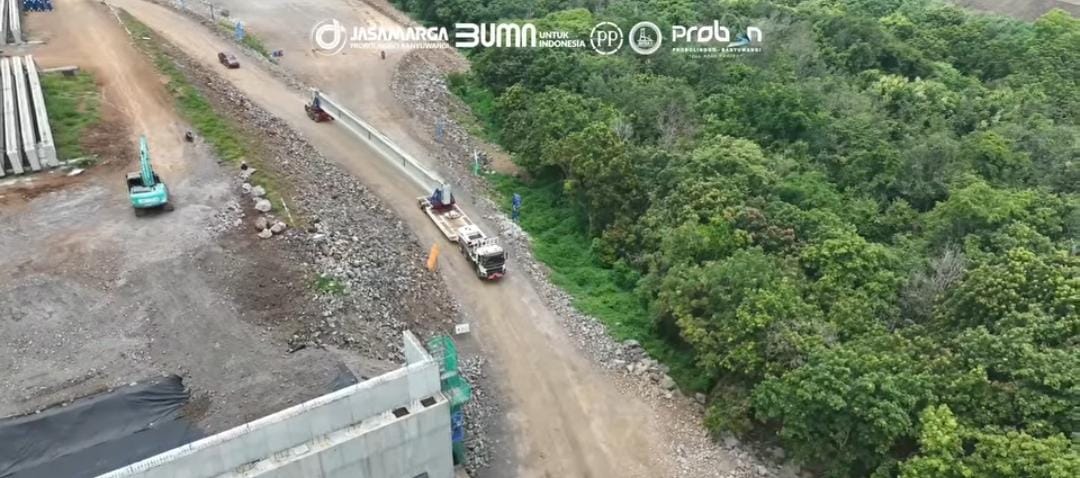 Pembangunan jalan tol Probowangi/ ig @pp_probowangi3