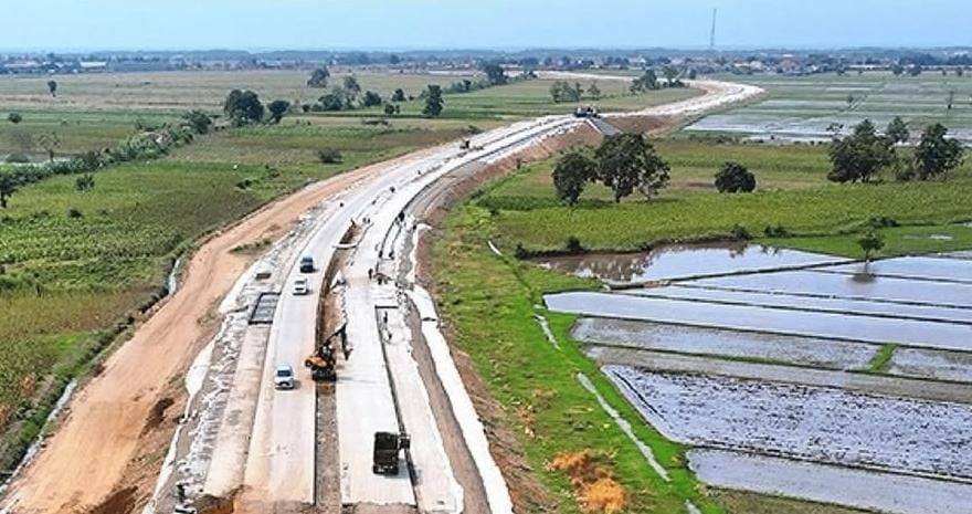Proyek jalan tol Probowangi/ ig @jatimpemprov