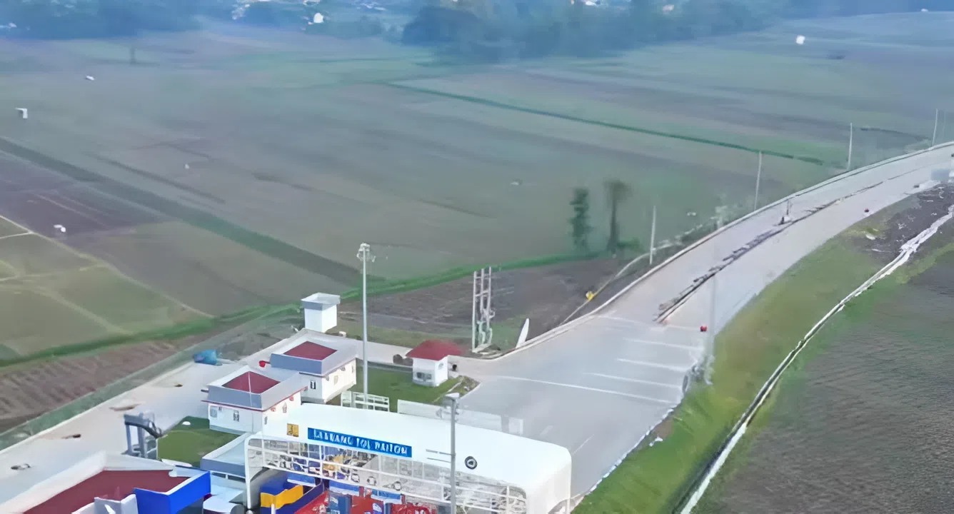 Salah satu gerbang tol Probowangi/