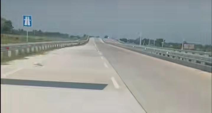 Jalan tol Probowangi di Kraksaan/ doc Khoirul Rizal