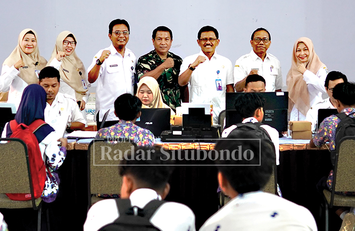 Seleksi Penerimaan Murid Baru (SPMB) 2025 menjadi momen yang kian membuktikan bahwa SMAN 2 Situbondo sebagai sekolah favorit pilihan masyarakat Situbondo.