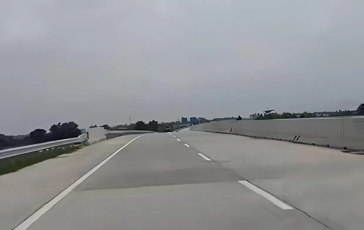Jalan tol Probowangi/ doc Khoirul Rizal