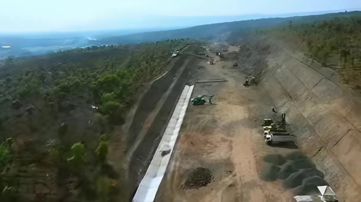 Proyek jalan tol Probowangi/