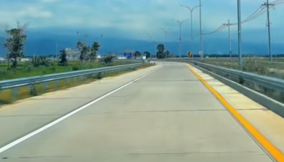 Tol Probowangi di Paiton/