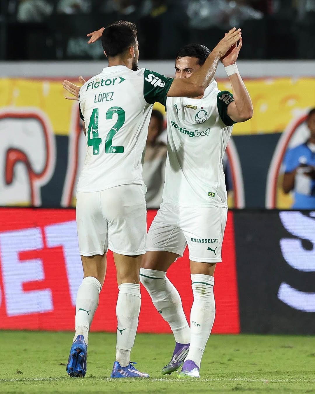 Vitoria berhasil tahan imbang Palmeiras di Serie A Brasil 2025 (4/8).