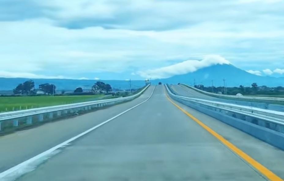View jalan tol Probowangi/